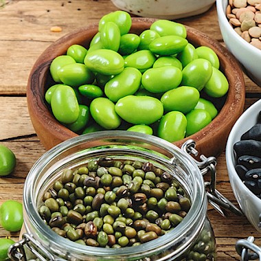 Extrusion of meat substitute products